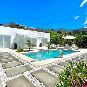 https://tajuya-suite.in-canary-islands.com